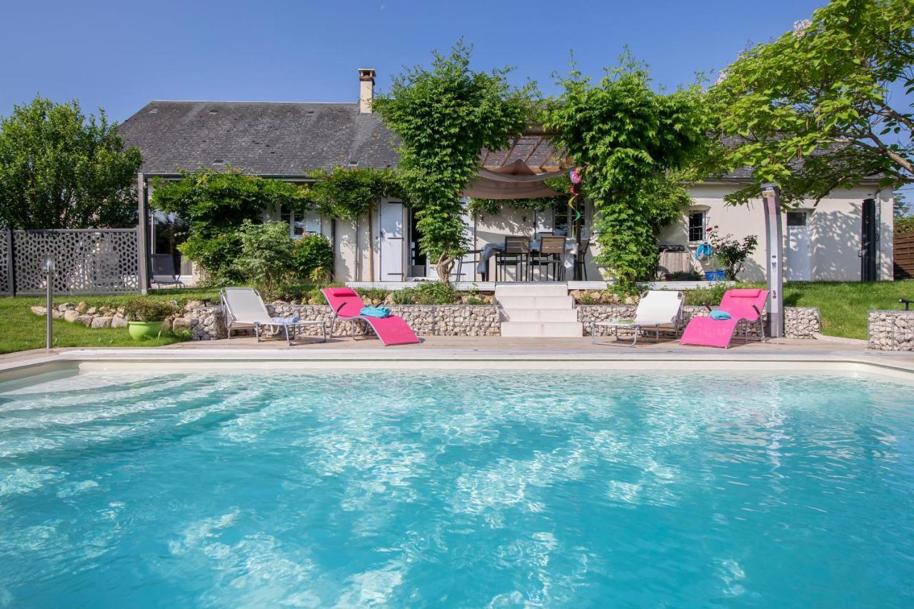 Au Coeur Du Bien-Etre, Chalet Avec Piscine Chauffee Et Couverte, Spa, Sauna, Massages Monteaux Bagian luar foto